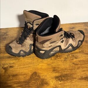 Lowa Brown Hiking Boots